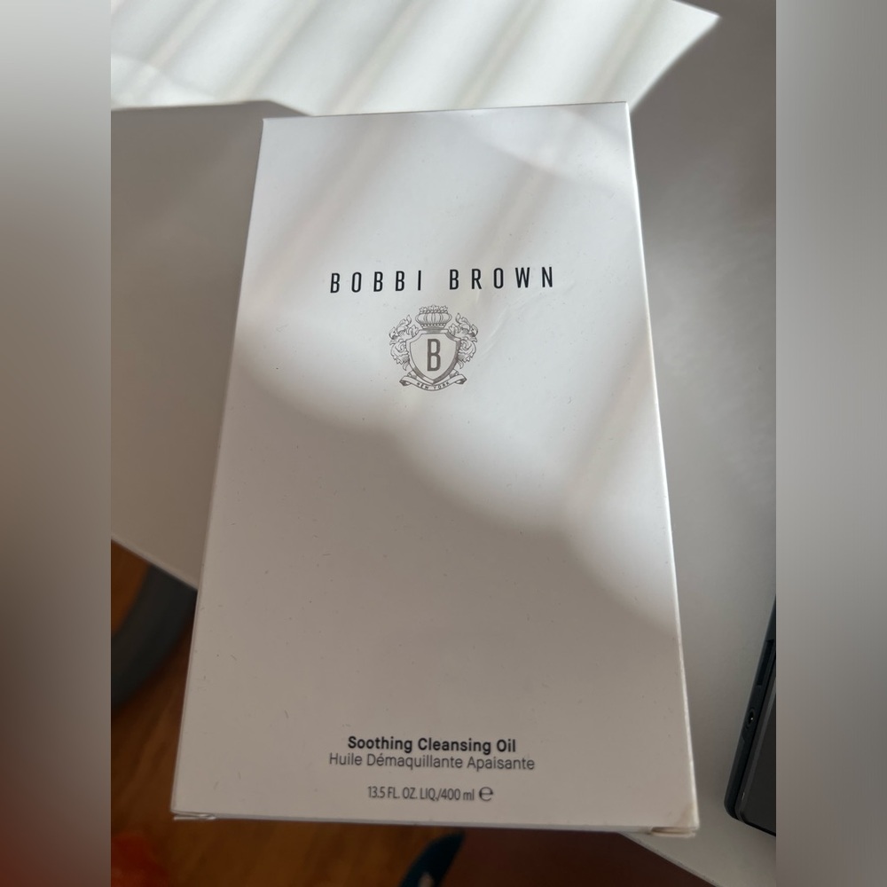 Bobbi Brown Soothing Cleaning Oil